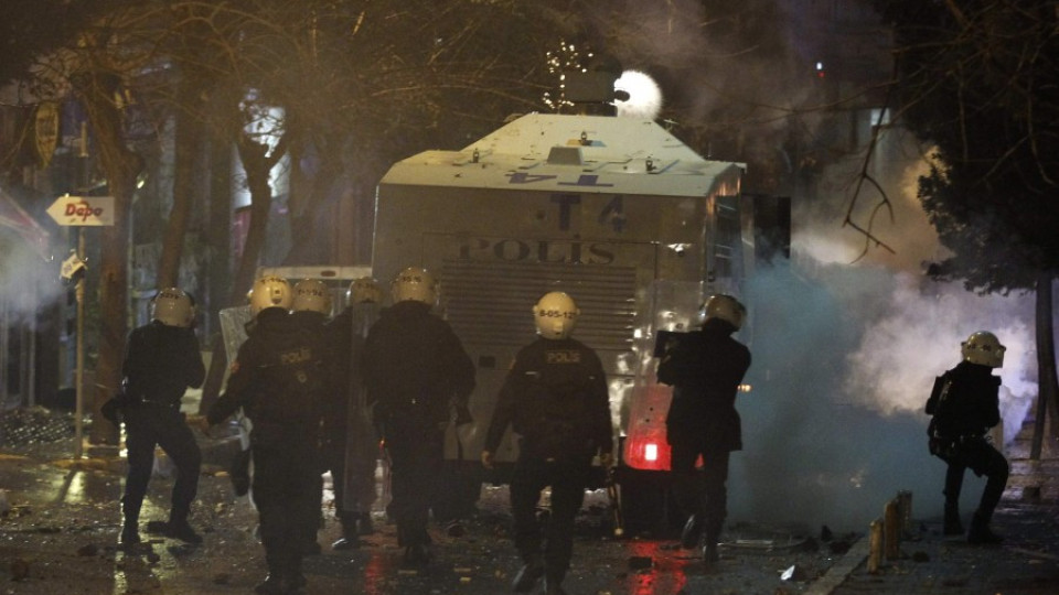 Пореден протест по улиците на Истанбул | StandartNews.com