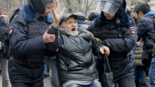 Затвор за протестиращи срещу Владимир Путин