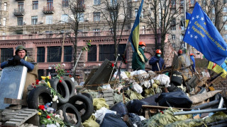 Украйна се разкъсва между Изтока и Запада