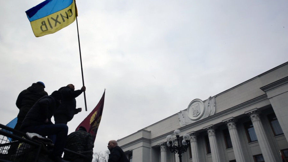 В Украйна  през май ще има и местни избори | StandartNews.com