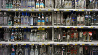 Русия вдига цената на водката