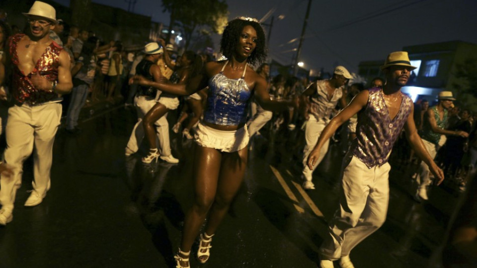 Сблъсъци по време на карнавала в Рио де Жанейро | StandartNews.com