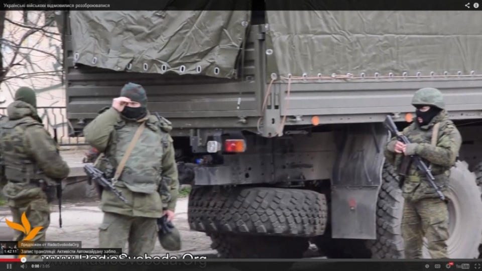 Руски военни нападнали украински части в Севастопол | StandartNews.com