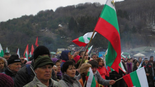 Премиерът: Да сме единни поне в родолюбието