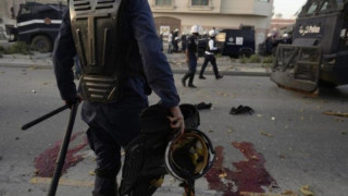 Взрив в Бахрейн уби 3-ма полицаи при протест