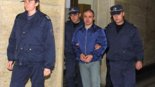 Търсят Йоско в цяла Европа