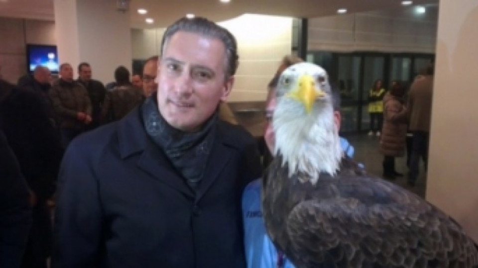 Селфи мания по орела на "Лудогорец" | StandartNews.com