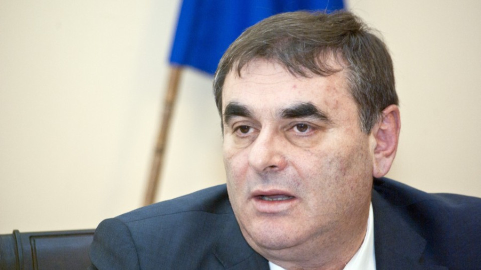 Министър Папазов решава проблема със "супер Бургас" | StandartNews.com