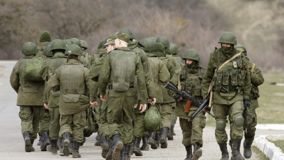 Русия трупа войски край Севастопол | StandartNews.com
