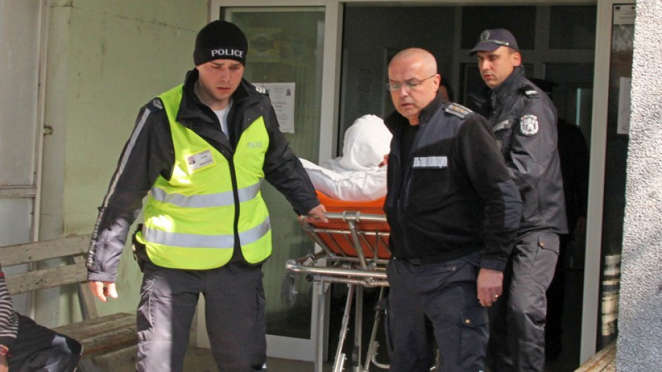 Ранените полицаи в Лясковец са в добро състояние | StandartNews.com