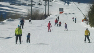Жирардели учи наши деца на ски