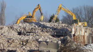 Вадят "Диамант" от пепелта