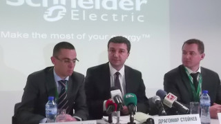 Бизнесът иска Стойнев да ги изкара от ъгъла