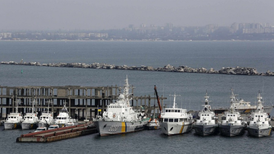 Превзеха щаба на ВМС в Севастопол | StandartNews.com