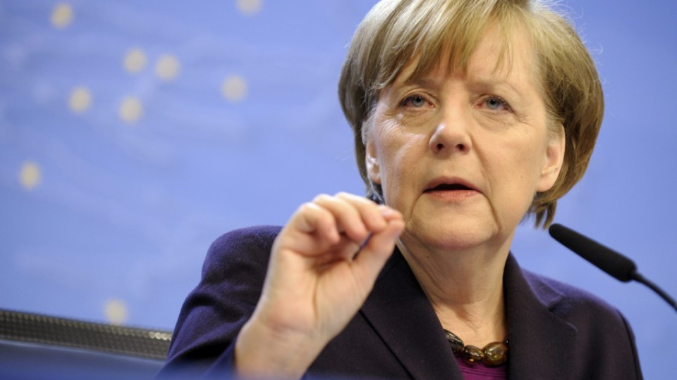 Меркел разкритикува спирането на Twitter в Турция | StandartNews.com