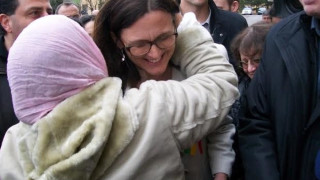 Сирийска вдовица с рак и 5 деца трогна Малмстрьом
