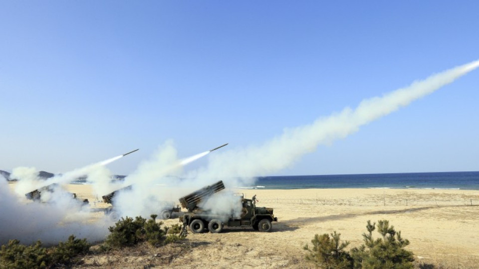 Северна Корея отново тества ракети | StandartNews.com