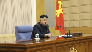 Всички севернокорейци - с прическата на Ким
