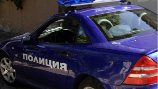 Полицията отбива движението към Летище София