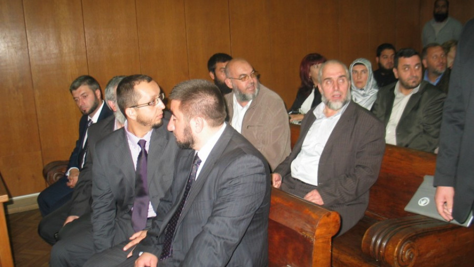 Мюфтийството скочи в защита на осъдените имами | StandartNews.com