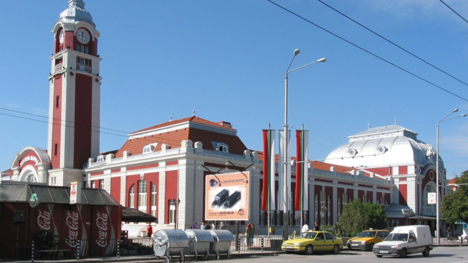 Правят паркинг за 150 коли до ж.п.гарата във Варна | StandartNews.com