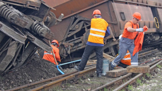 До следобед отварят движението на влакове между Пловдив и Стамболийски