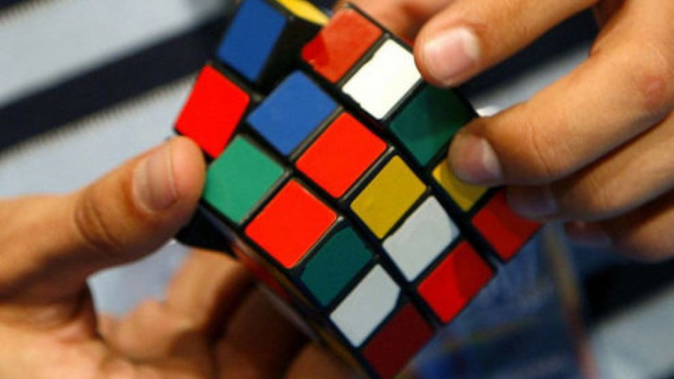 Редим кубчето на Рубик цели 40 години | StandartNews.com