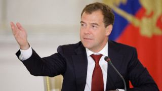 Премиерът на Русия: Полетите към Крим да станат по-евтини от към БГ