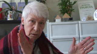 Лечителят Славка Пенева: Ходенето на фризьор крие рискове