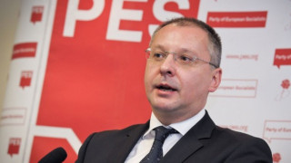 И Светлина в червената листа
