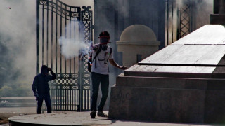 Два взрива избухнаха пред египетски университет