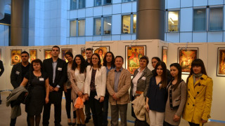 Икони от Родопите осветиха Европарламентa по покана на Моника Панайотова от ГЕРБ