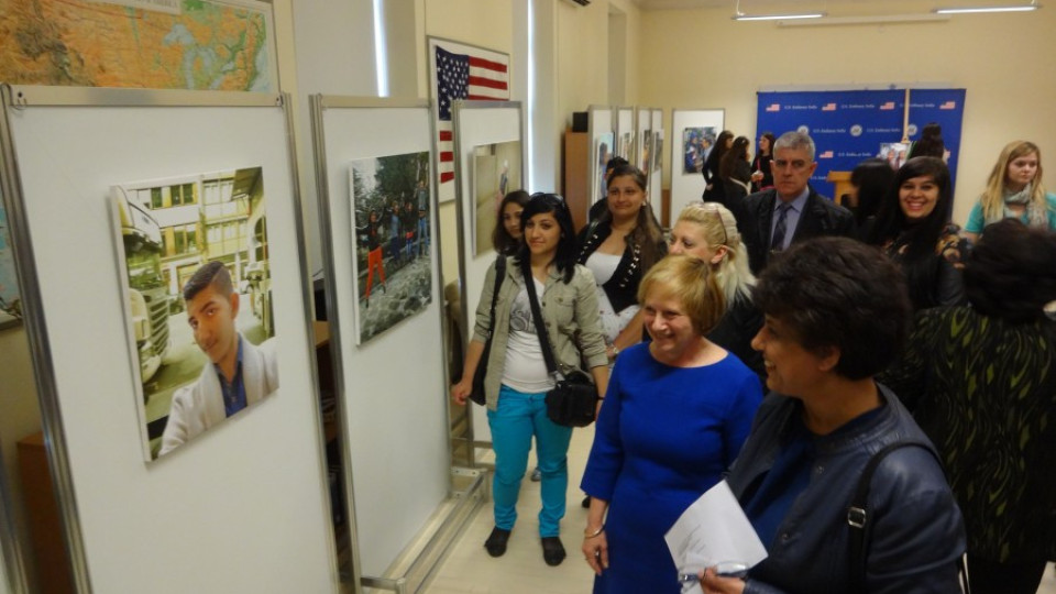 US посолството отваря врати за 5 стипендианти роми | StandartNews.com