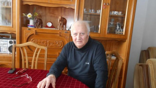 Търсят още спасители за медал от Путин