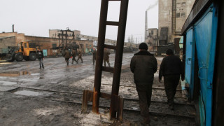 Седмина загинаха при взрив в Донецк