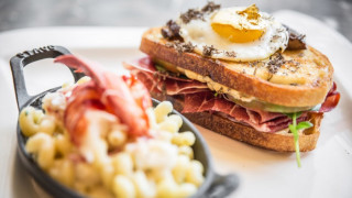 Чикагският х-л Риц пусна златен сандвич за $100