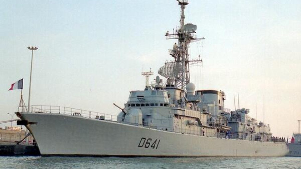 Франция изпраща в Черно море кораб за борба с подводници  | StandartNews.com
