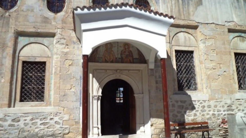 Търг спасява храм в Пловдив | StandartNews.com