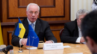 Обявиха бившия премиер на Украйна за издирване