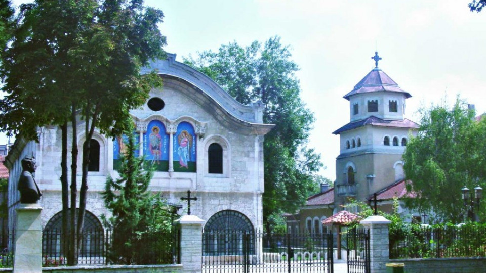 Кметството и църквата в Добрич дават обяд за деца в нужда | StandartNews.com