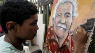 Прахът на Маркес засега остава в Мексико