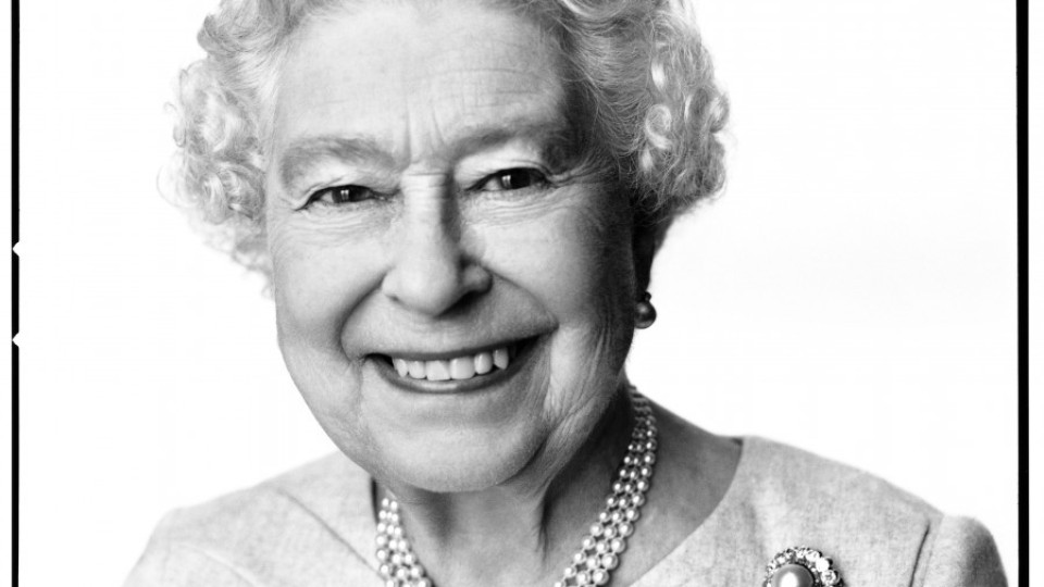 Британската кралица Елизабет II става на 88 г. | StandartNews.com