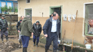 Председателят на парламента посети наводнените села във Видинско