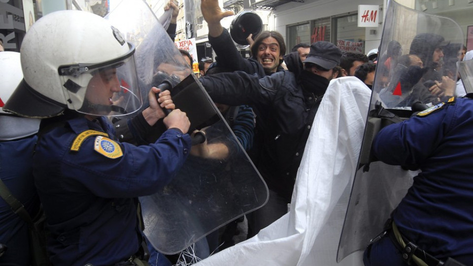 Над 20 000 протеста за 4 години в Гърция | StandartNews.com