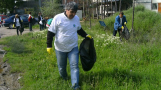 Зам.-екоминистър чисти край родния Хасково