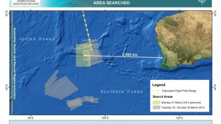 Подводен робот разшири района за издирване на изчезналия боинг