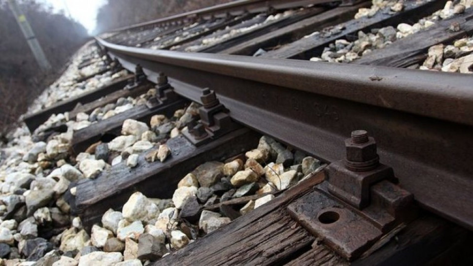 Влак прегази човек на гара Благоевград | StandartNews.com