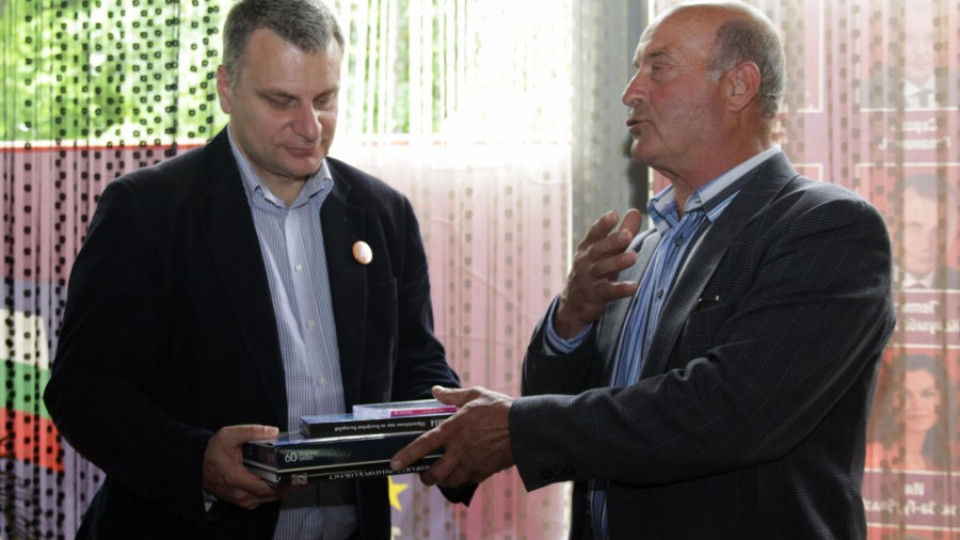 Курумбашев: Няма интрига в напускането ми на парламента | StandartNews.com