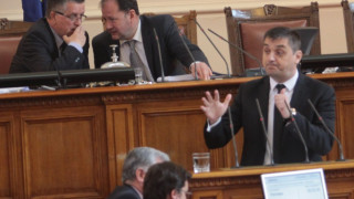 Скандал за МВР в парламента