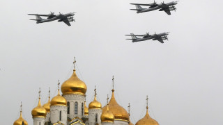 Путин на два парада